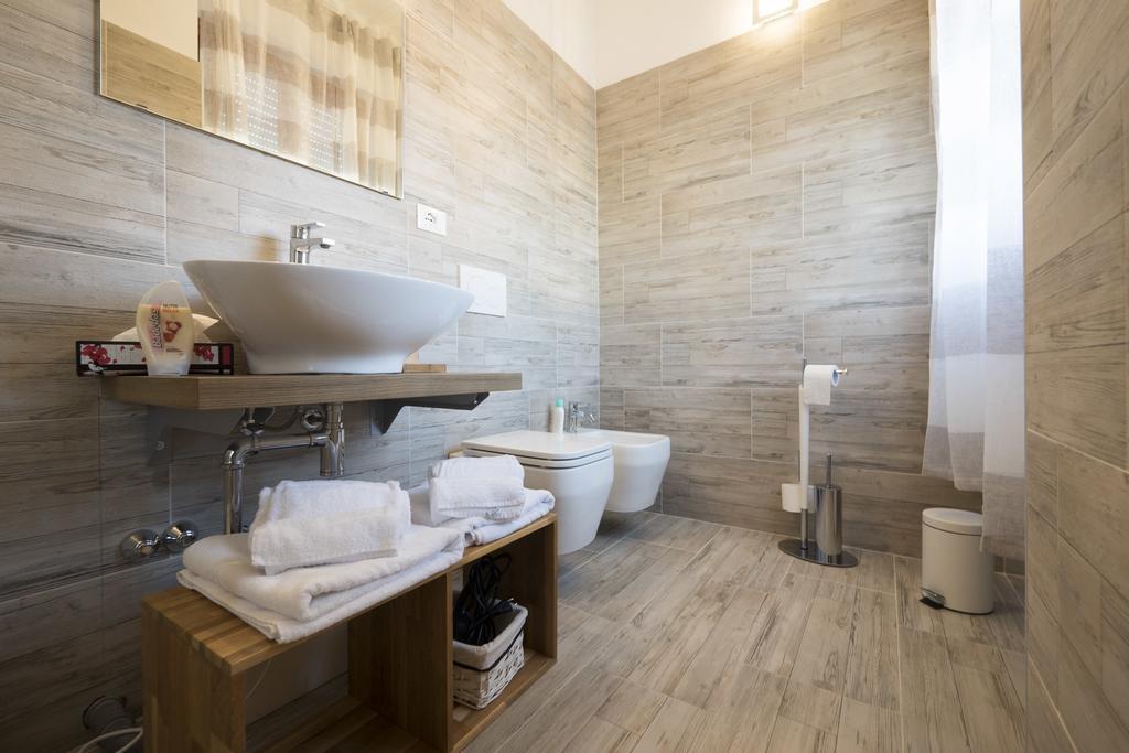 Suite Simonetta Sarzana Exterior photo